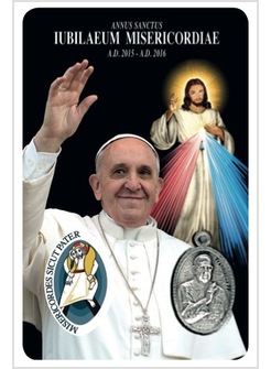CARD CM 5,5 X 8,5 MULTILINGUA PAPA FRANCESCO GIUBILEO CON MEDAGLIETTA VERTICALE