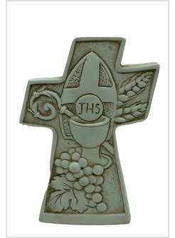 CROCE IN RESINA CM 10 X 6 SIMBOLI PRIMA COMUNIONE IN RILIEVO CON SCATOLA